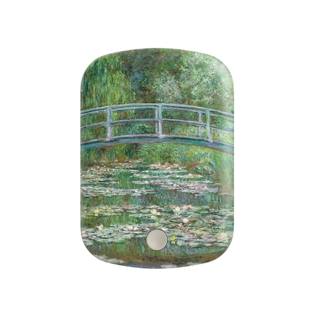 casely_monet_bridge_and_water_lilies_power_pod_wireless_charger_0.webp Casely Monet Bridge and Water Lilies Power Pod Wireless Charger*The Met Store Outlet