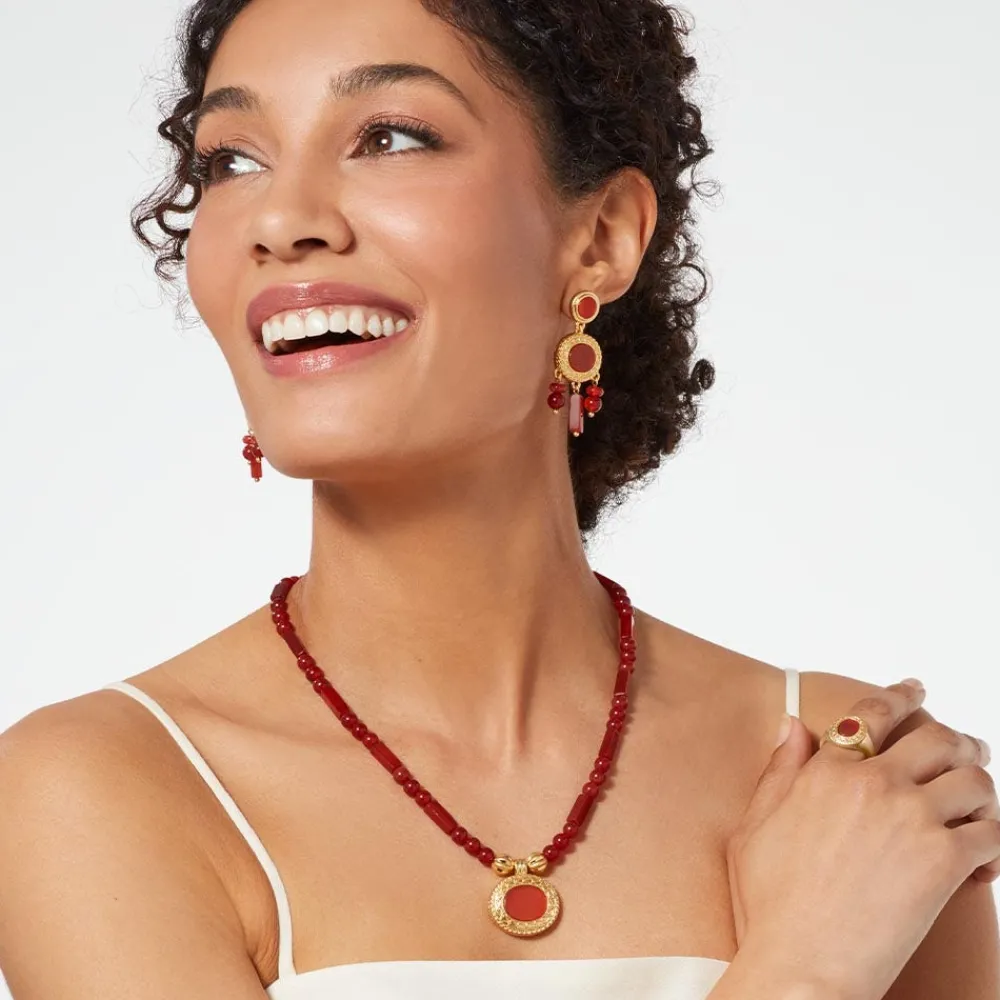 classical_carnelian_pendant_necklace_4.webp Classical Carnelian Pendant Necklace*The Met Store Discount