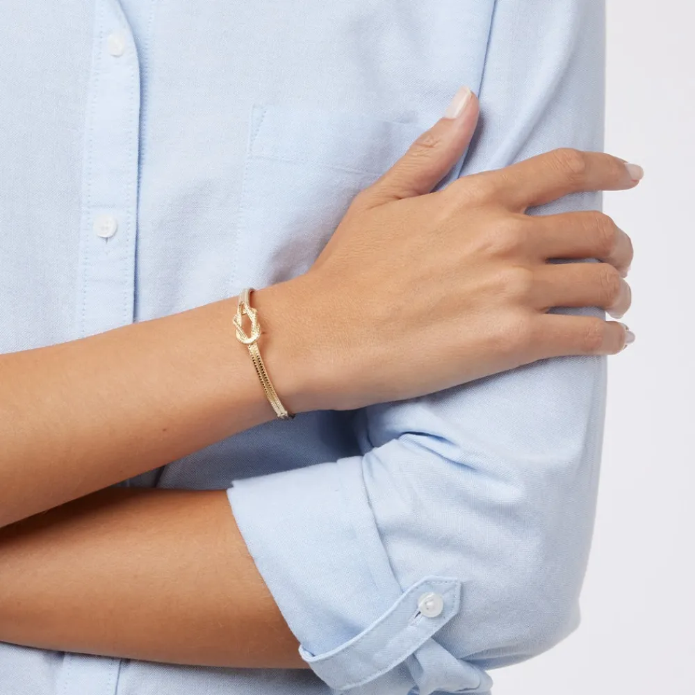 herakles_knot_hinged_bangle_10.webp Herakles Knot Hinged Bangle*The Met Store Best