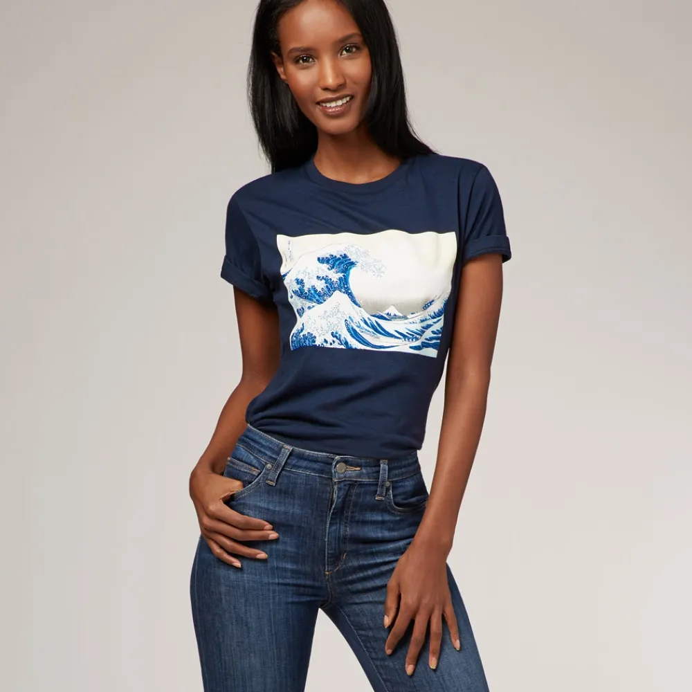 hokusai_great_wave_tee_11.webp Hokusai Great Wave Tee*The Met Store Outlet