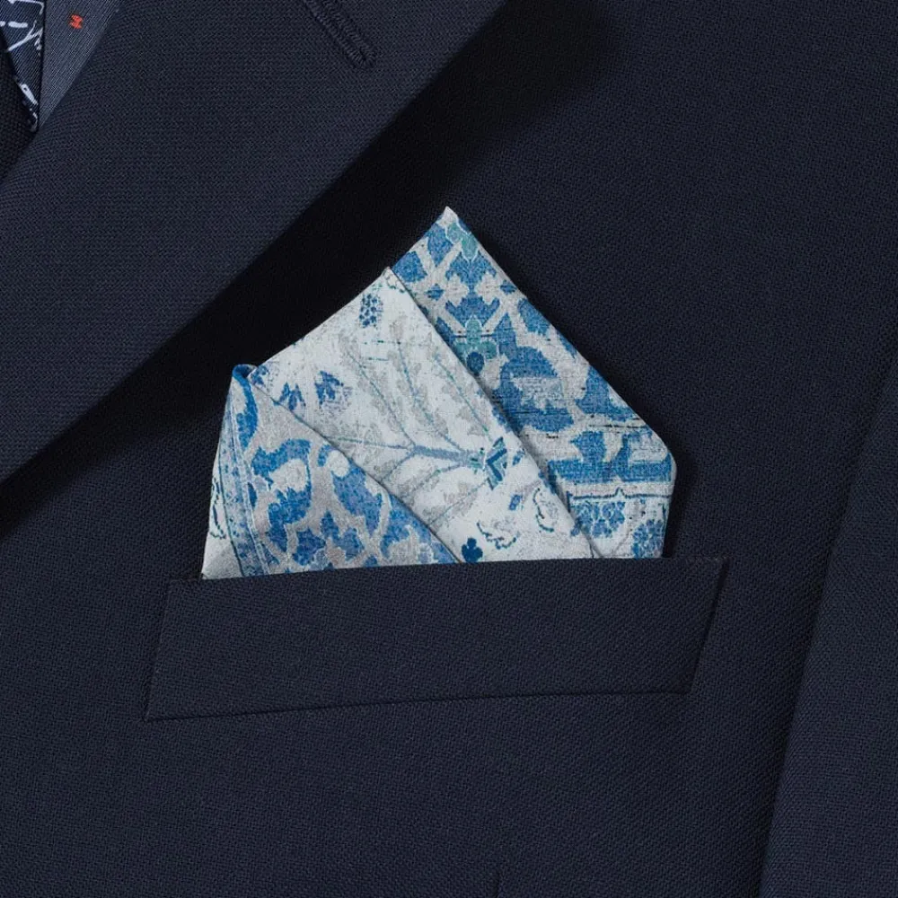 iranian_vase_carpet_blue_cottonandsilk_pocket_square_1.webp Iranian Vase Carpet Blue Cotton-and-Silk Pocket Square*The Met Store Best Sale