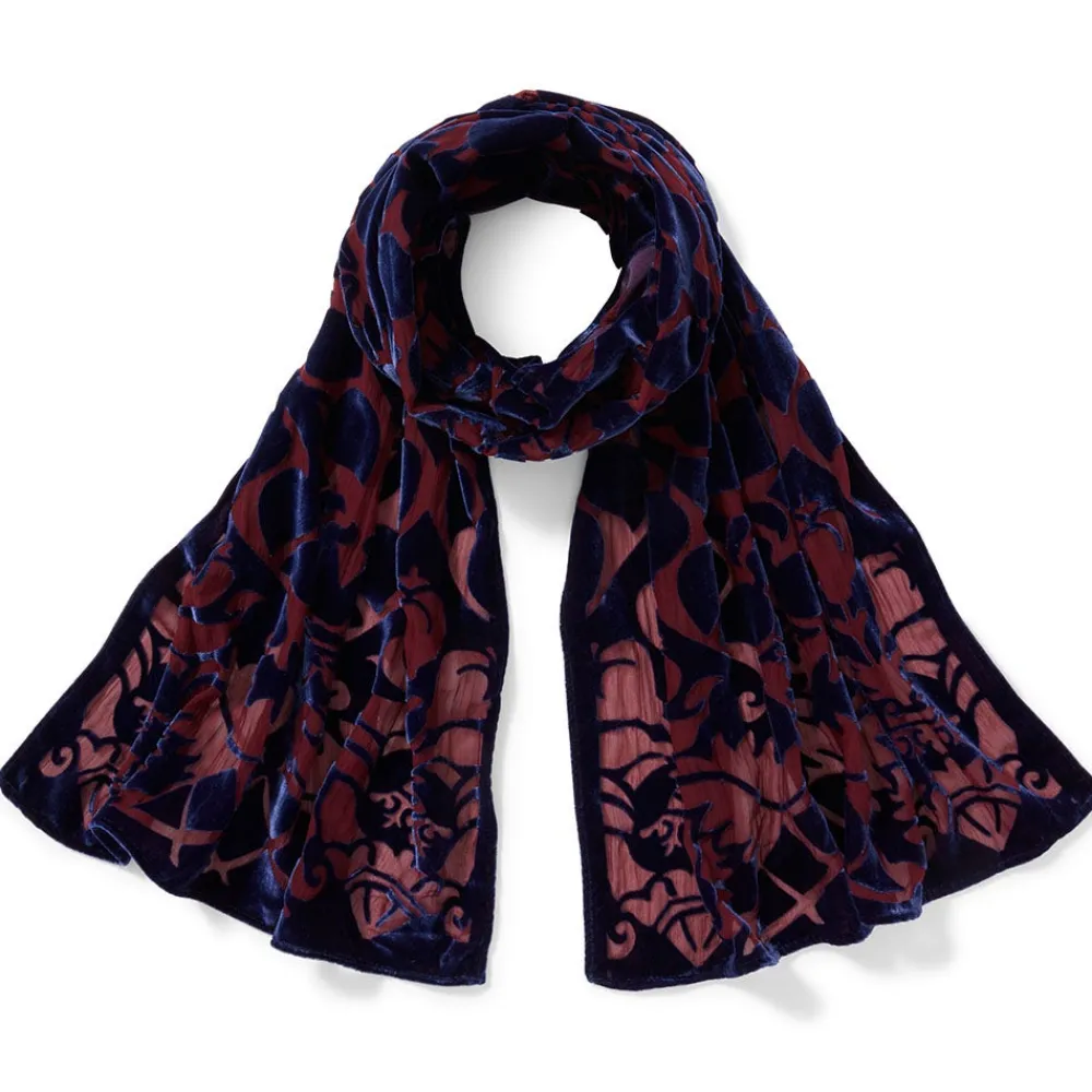 italian_marriage_emblems_scarf_7.webp Italian Marriage Emblems Scarf*The Met Store Sale