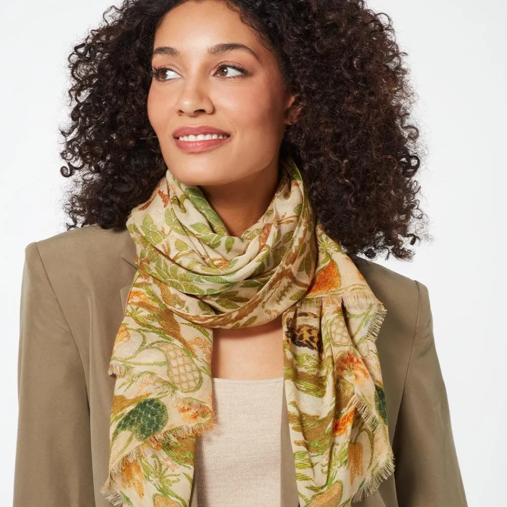 portuguese_garden_oblong_scarf_1.webp Portuguese Garden Oblong Scarf*The Met Store New