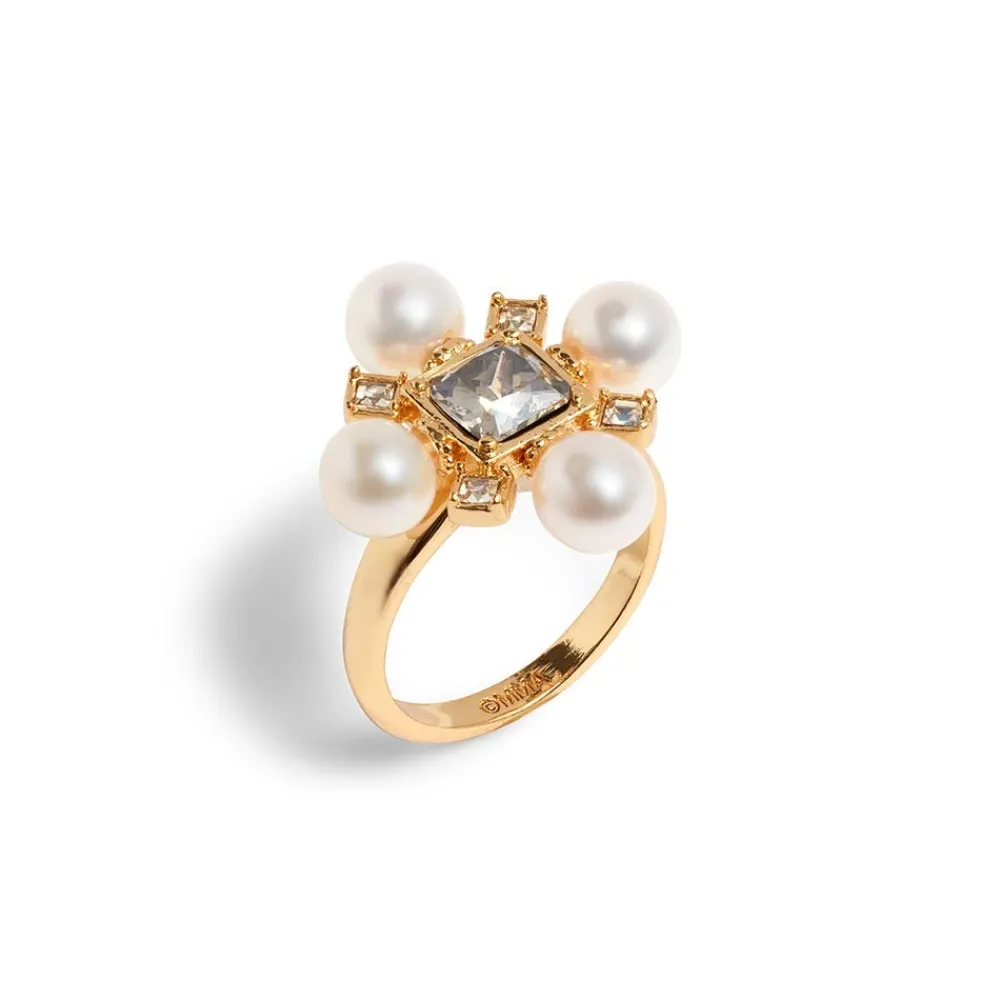 royal_tudor_cocktail_ring_1.webp Royal Tudor Cocktail Ring*The Met Store Cheap