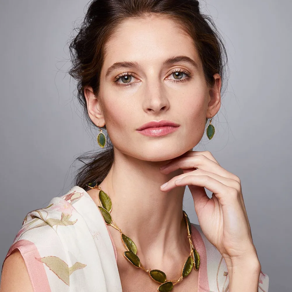 sage_leaf_choker_1.webp Sage Leaf Choker*The Met Store Hot