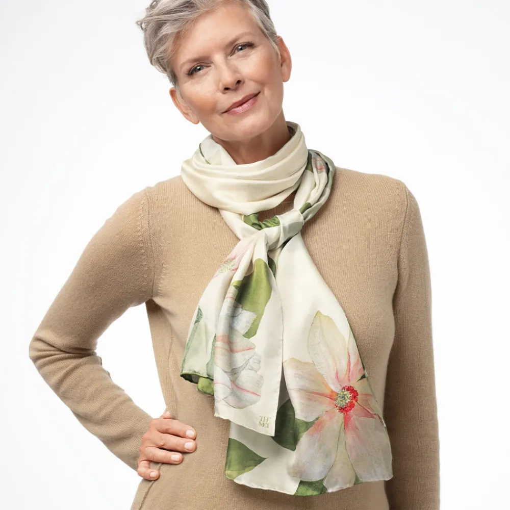 studies_of_magnolias_oblong_silk_scarf_1.webp Studies of Magnolias Oblong Silk Scarf*The Met Store Shop