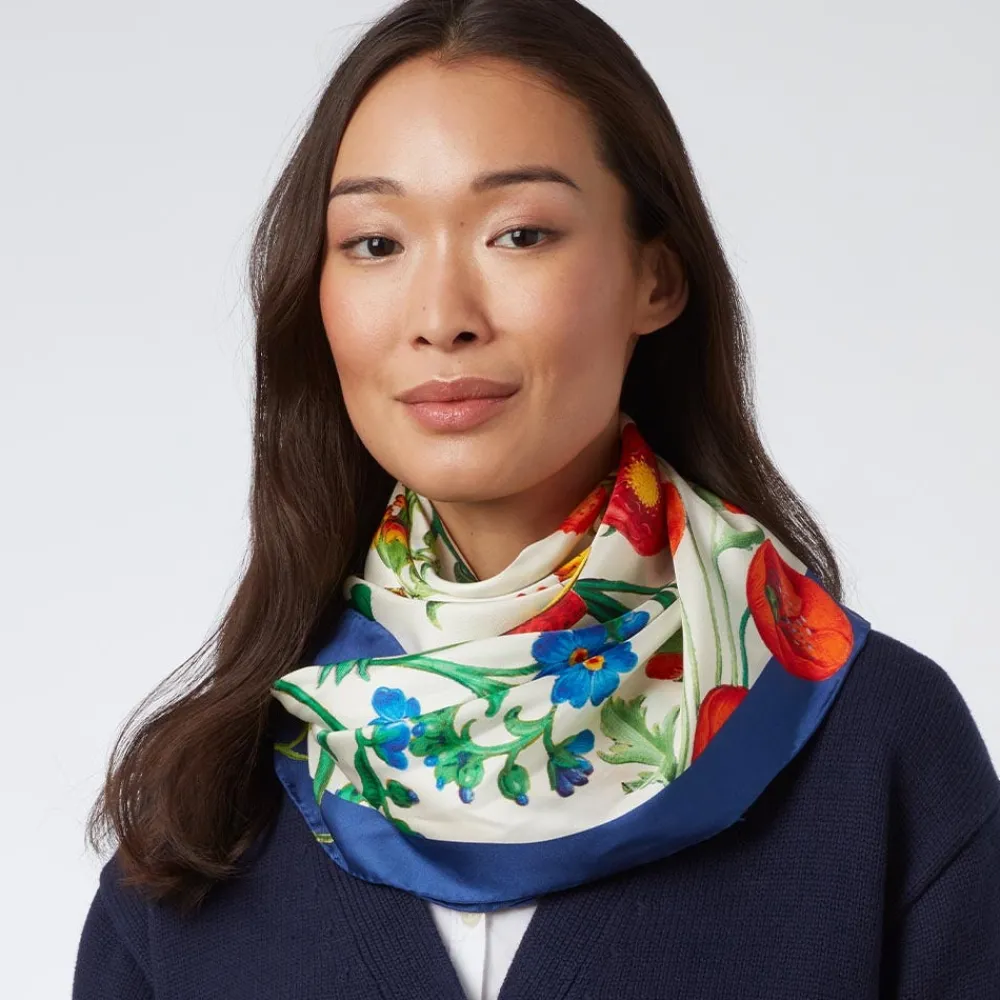 the_met_cloisters_garden_square_silk_scarf_6.webp The Met Cloisters Garden Square Silk Scarf*The Met Store Discount
