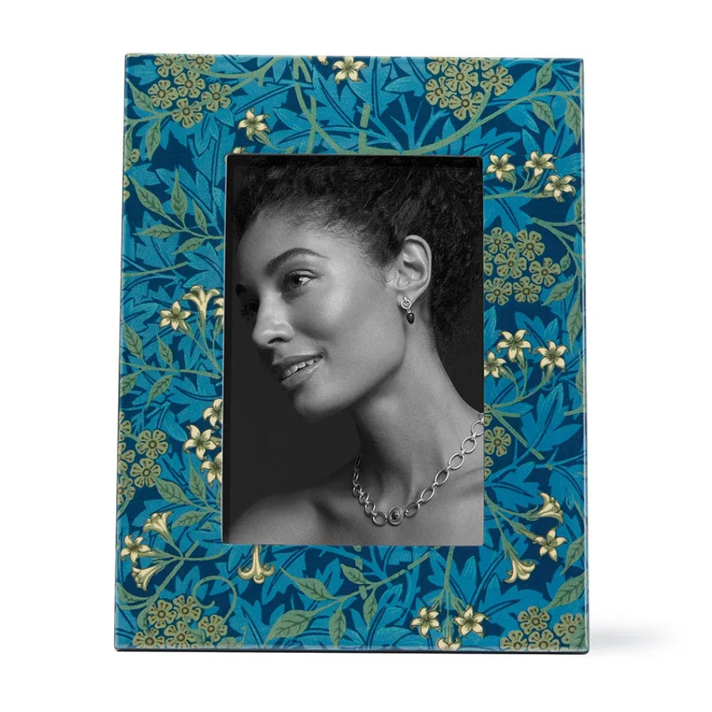 william_morris_jasmine_rectangular_frame_0.webp William Morris Jasmine Rectangular Frame*The Met Store Clearance